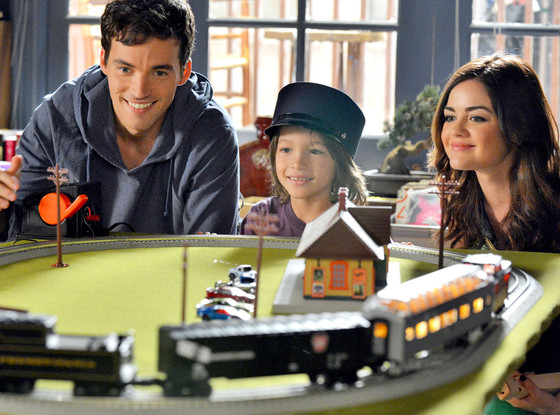 Ian Harding, Lucy Hale, Teo Briones, Pretty Little Liars Ian Harding, Lucy Hale, Teo Briones, Pretty Little Liars